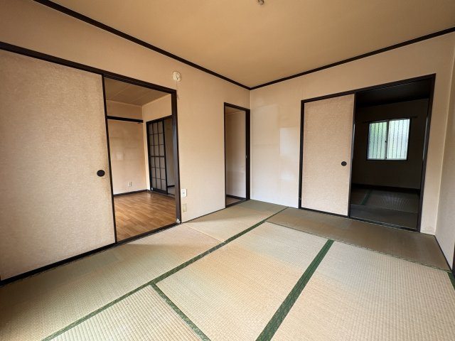 ドルフ石井Ａ棟の和室