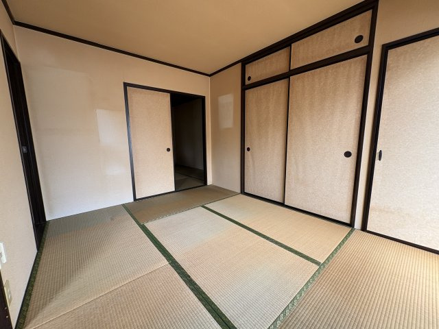 ドルフ石井Ａ棟の和室
