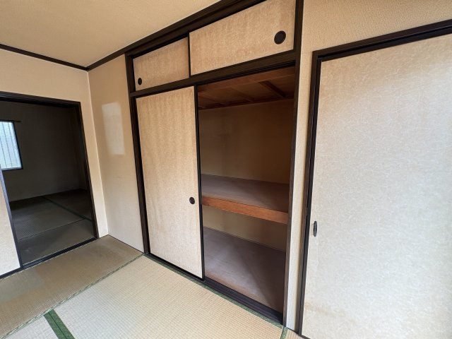 ドルフ石井Ａ棟の収納