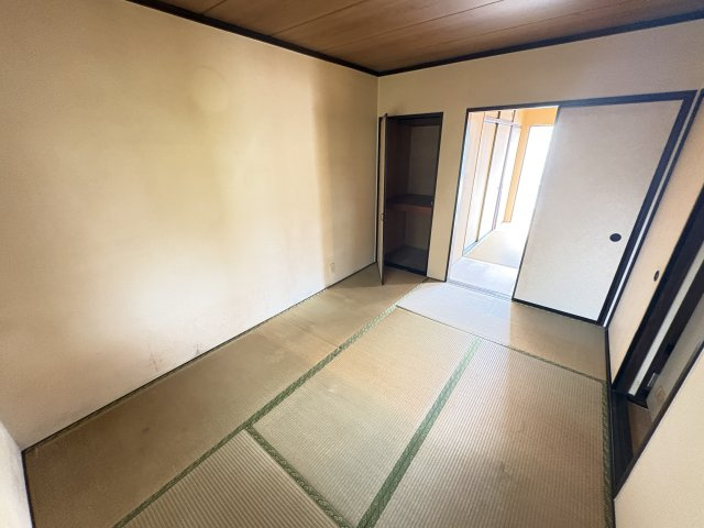 ドルフ石井Ａ棟の和室