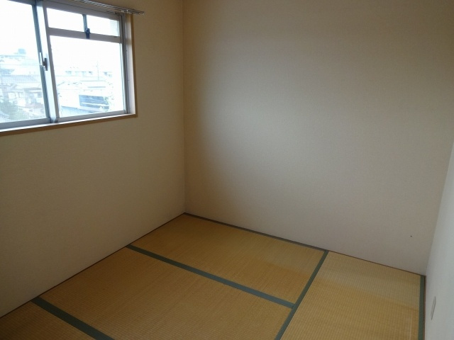 メゾンボヌールの和室