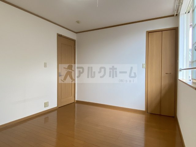 リヴァークラークの洋室
