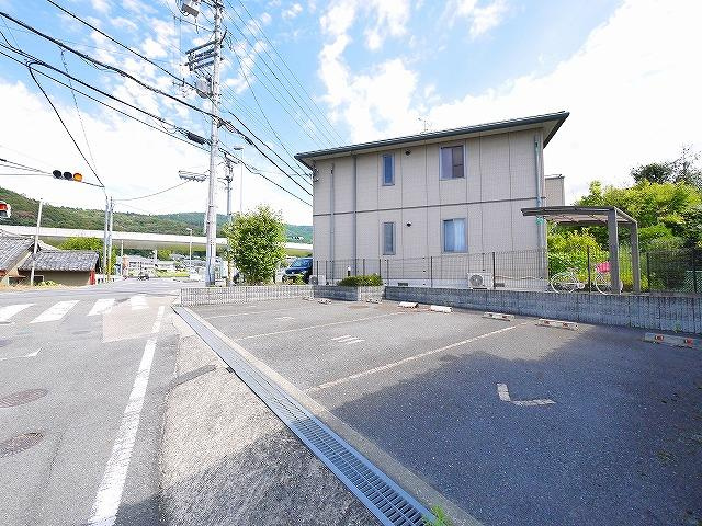 モン・ヴェールＣの駐車場|駐車場です