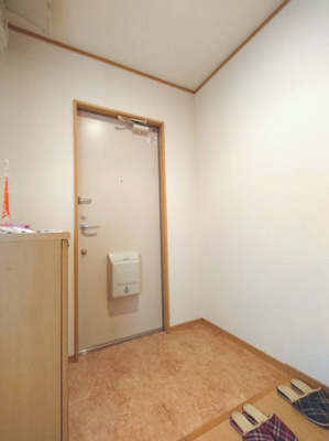 【玄関】 | クレール琴山　B棟