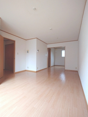 【居間・リビング】 | クレール琴山　B棟