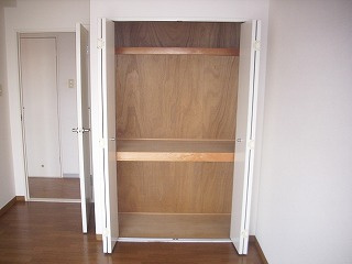 【収納】 | シャトークレール | 洋室収納