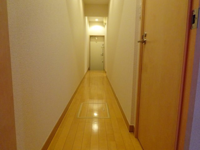 フェアリープレイスの玄関