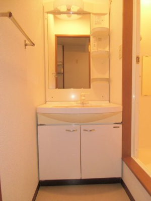 【洗面所】 | グリーンゲイブルズ大町