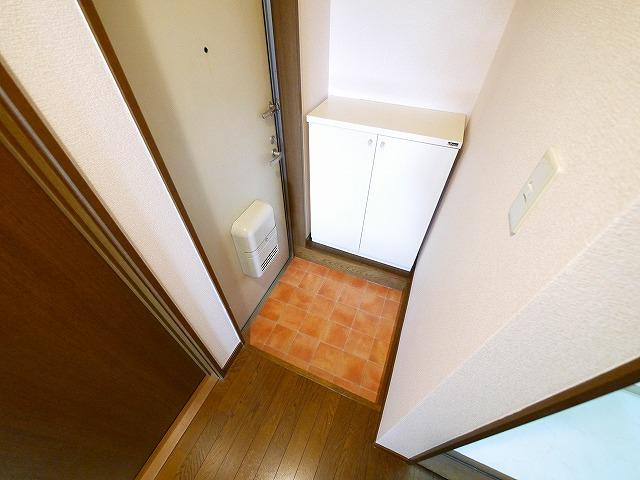 パセオブルージュの玄関|シンプルで使いやすい玄関です