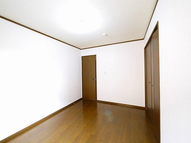 パセオブルージュの洋室|ゆったりした洋室です