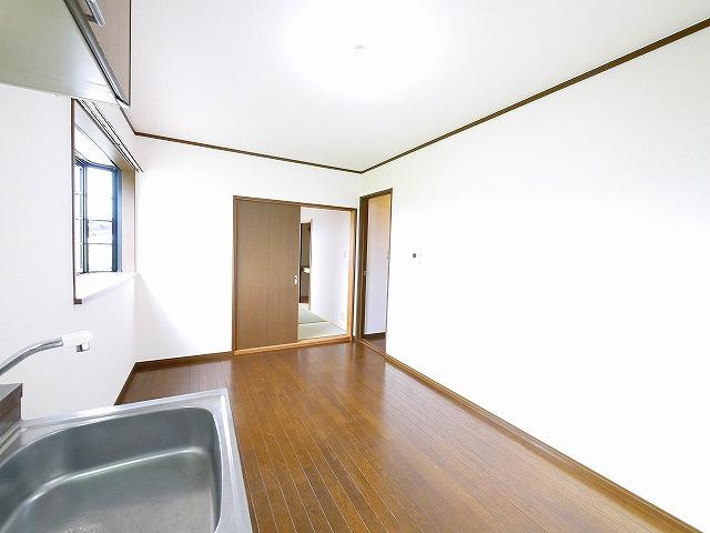 パセオブルージュの居間・リビング|居間です