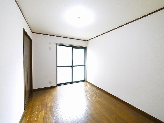 パセオブルージュの寝室|ゆとりの広さです