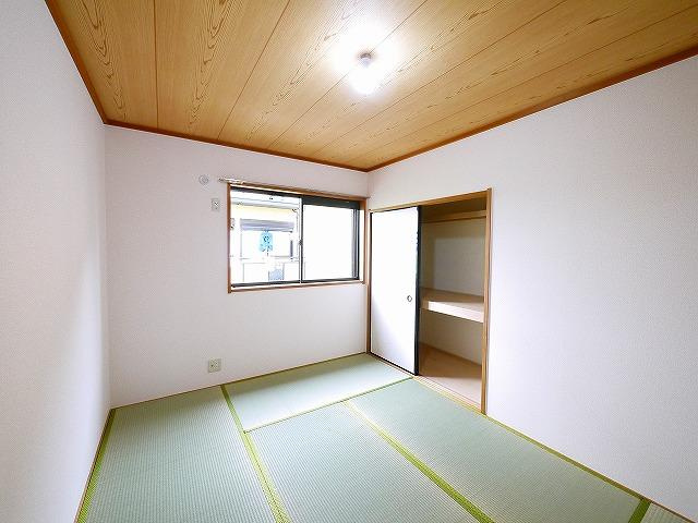 パセオブルージュの和室|落ち着いた雰囲気の和室付きです