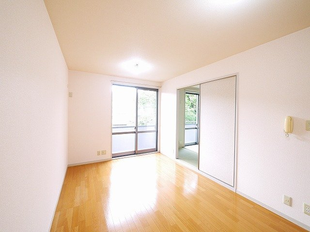 モン・ヴェールＢの居間・リビング|居間です