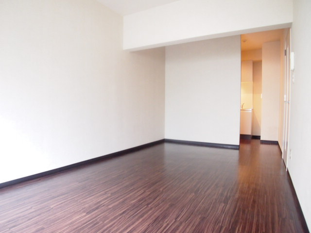 カムフォート登戸Ⅲの居間・リビング