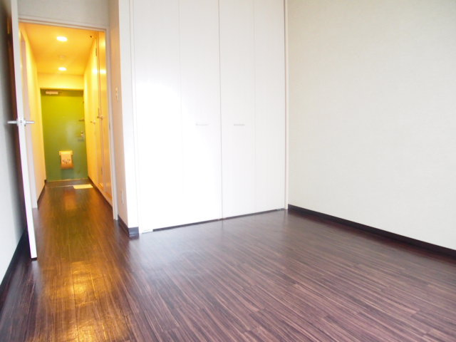 カムフォート登戸Ⅲの洋室