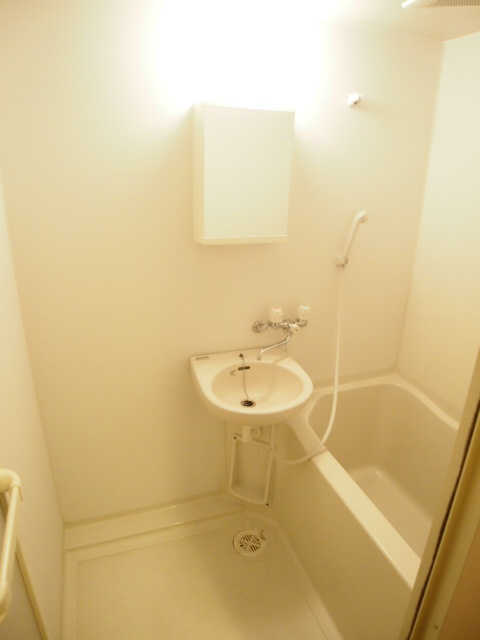 カムフォート登戸Ⅲの浴室