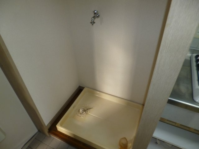 倉敷市老松町５丁目のアパートのその他|洗濯機置き場