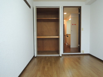  | ベルテ十三