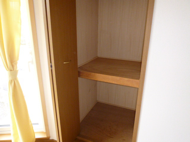 ファミール彦崎の収納