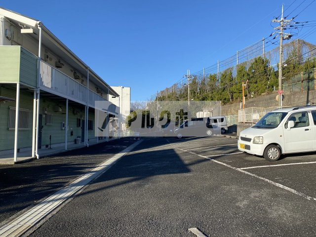 ハイツヴェールの駐車場