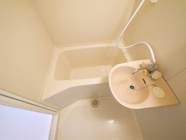 フルール22の浴室|きれいなお風呂です