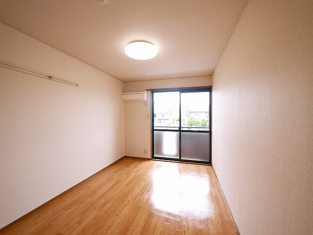 フルール22の洋室|個人の部屋や寝室として使える洋室です