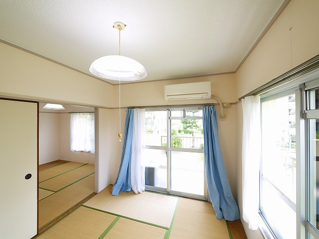 中登美団地(個人）の和室|落ち着いた雰囲気の和室付きです