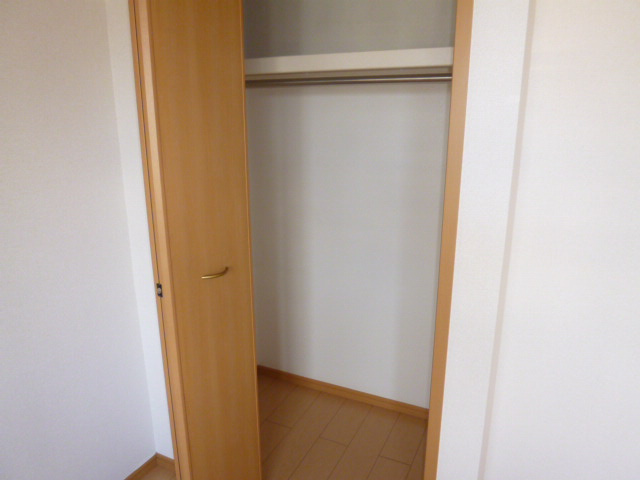 グローリアＡの収納|クローゼット