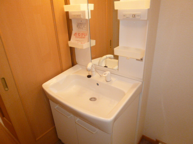 グローリアＡの洗面所|洗髪洗面化粧台