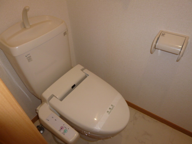 グローリアＡのトイレ|温水洗浄便座