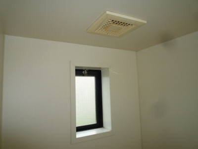 【浴室】 | サンキャロットＡ | 風呂窓