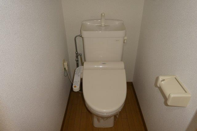 サンキャロットＡのトイレ|シャワー付きトイレ