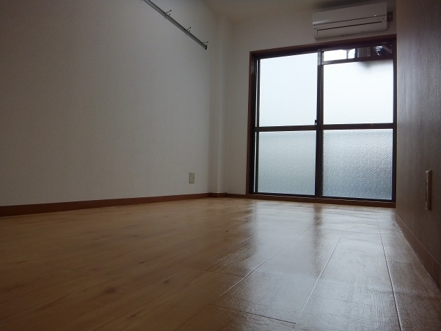 ビューハイム西村の居間・リビング