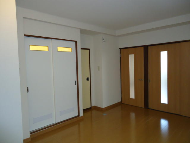 グリーンピア彦春