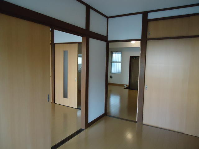 グリーンピア彦春の内装