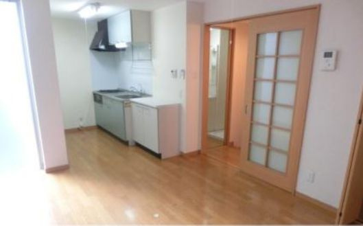 assurance本町通（アシュランス本町通）の居間・リビング