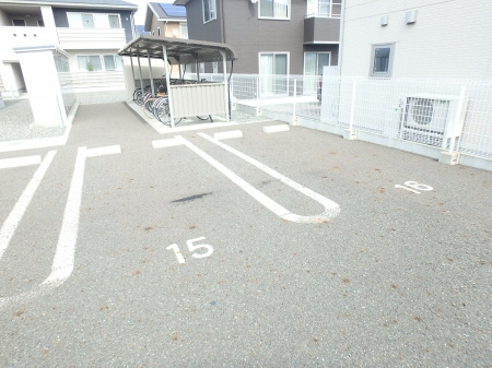 グレースフィールドの駐車場