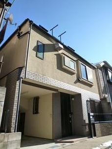 【外観】 | 西原1丁目戸建 | 3LDK+駐車場付きなだけあって、やぱり大きい戸建です(;ﾟДﾟ)!!