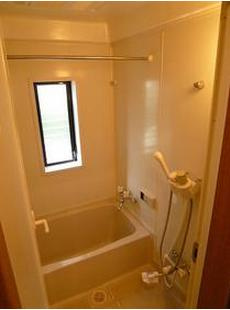 【浴室】 | 西原1丁目戸建 | 追い焚き機能&浴室乾燥機のW設備！！こりゃ便利ですね～(≧▽≦)