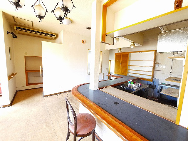 谷村店舗の内装