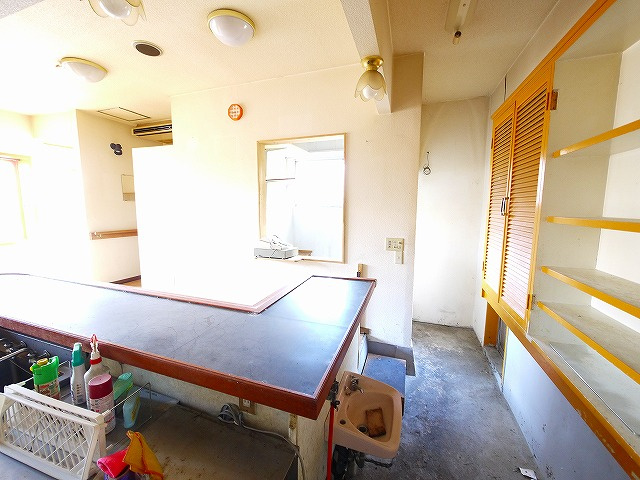 谷村店舗の内装