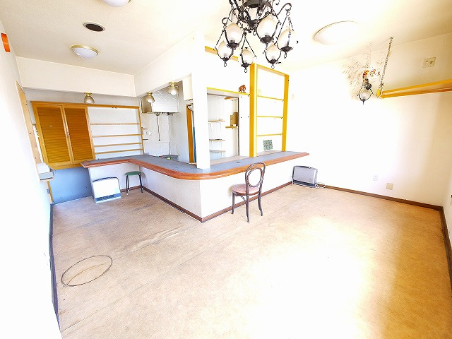 谷村店舗の内装