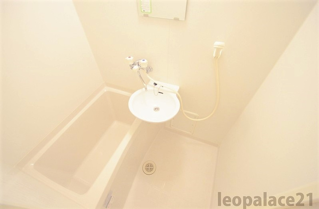 【浴室】 | フォレ　タキノイ | 浴室換気乾燥機付※同タイプ室内