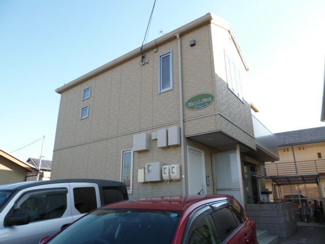 倉敷市西中新田のアパートの外観