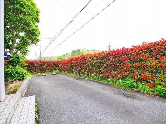 吉村テラスハウス（朱雀）の駐車場