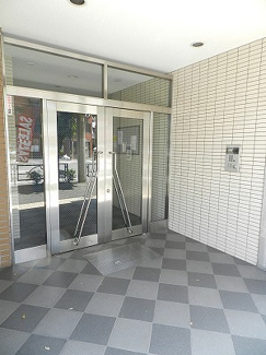 【エントランス】