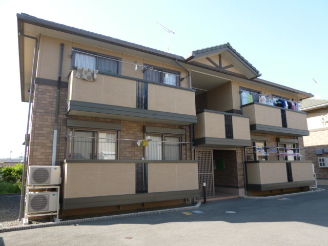 総社市真壁のアパートの外観