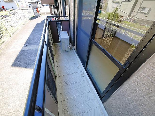 サンリッチのバルコニー|広いので布団なども干していただけます