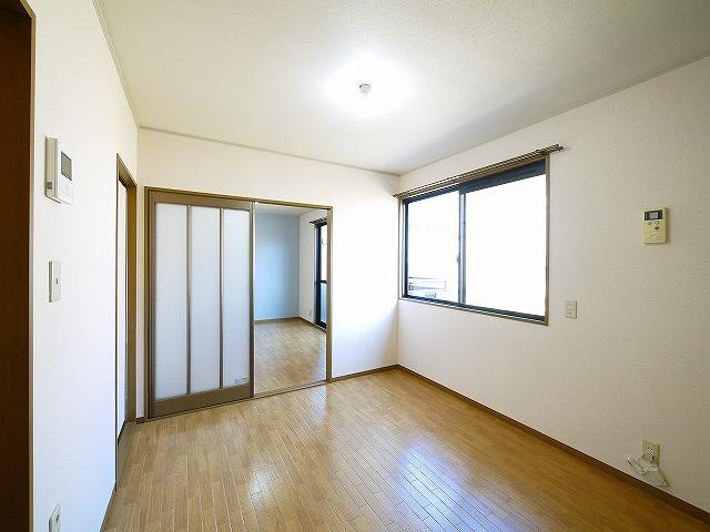 サンリッチの洋室|洋室です